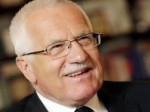 Václav Klaus v Chile reaguje na vítězství Miloše Zemana